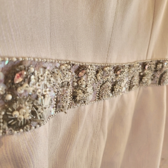 DOLCE & GABBANA matching set in baby pink with EXQUISITE handmade beadwork - Picture 10 of 14